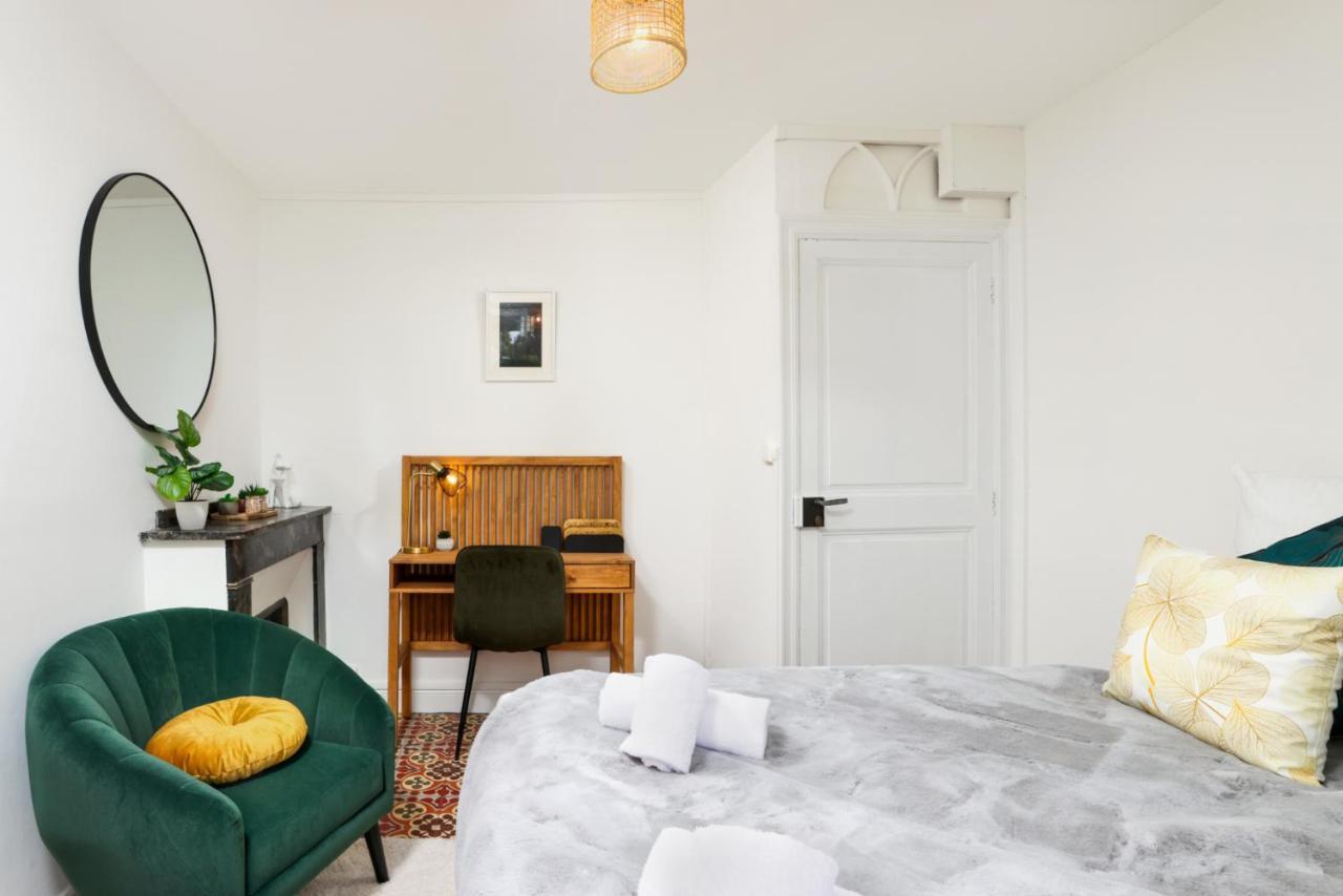 Le Pied A Terre De La Cite - Parking Au Pied De La Cite Lägenhet Carcassonne Exteriör bild